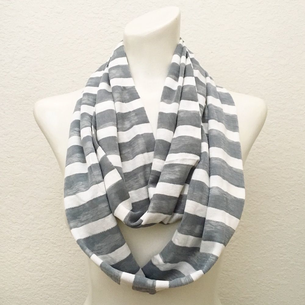 Gray & Ivory Striped Jersey Infinity Scarf, NWT❤️